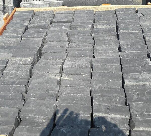 Black Lime Cobbles