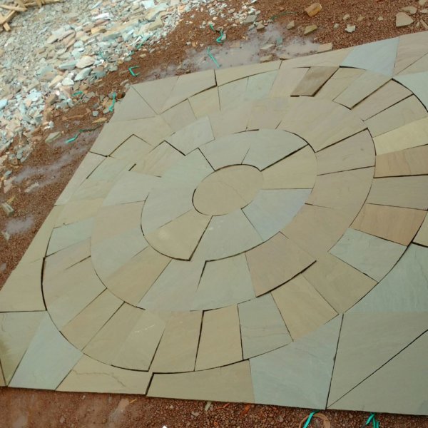 Raj Green Circle2